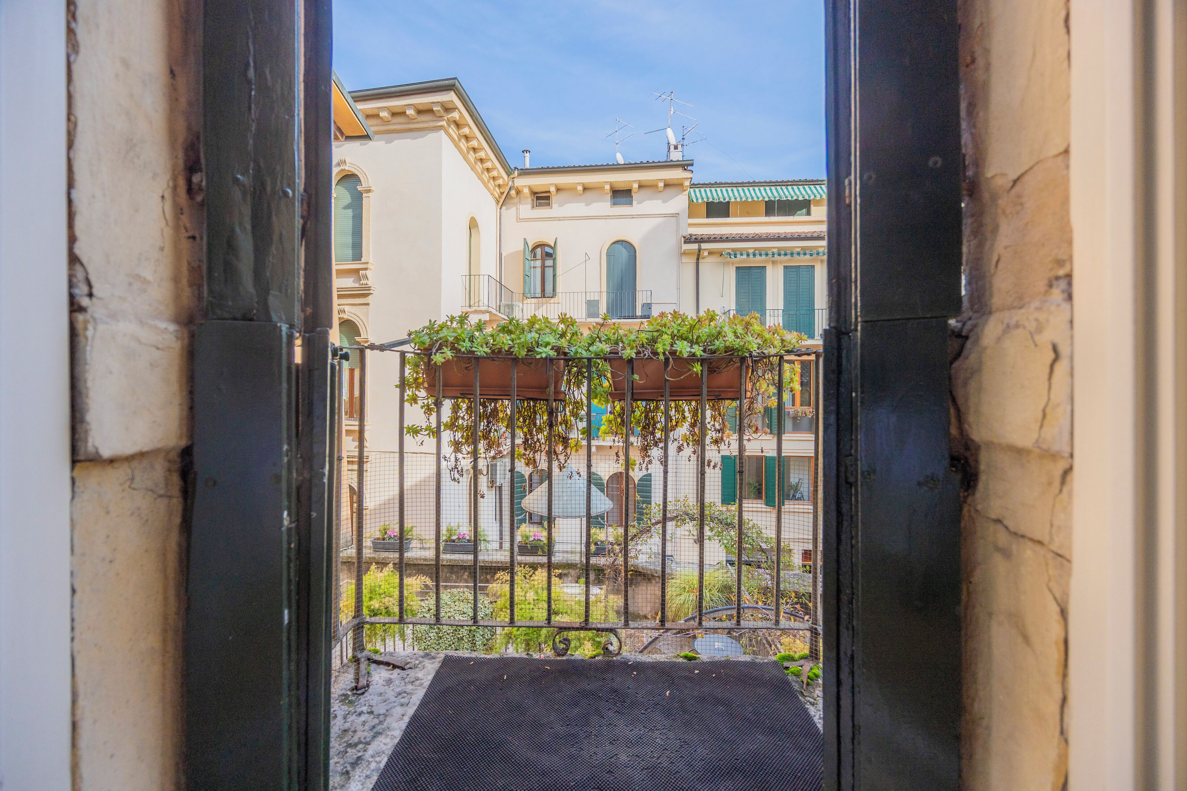 Studio – classic (Maestrale - M0230911772) | Balkong