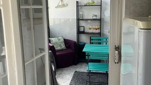 Living area - Alvalade II Guest House Lisboa (Lisbon)