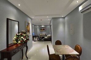 Apartment, 3 Bedrooms | Living area