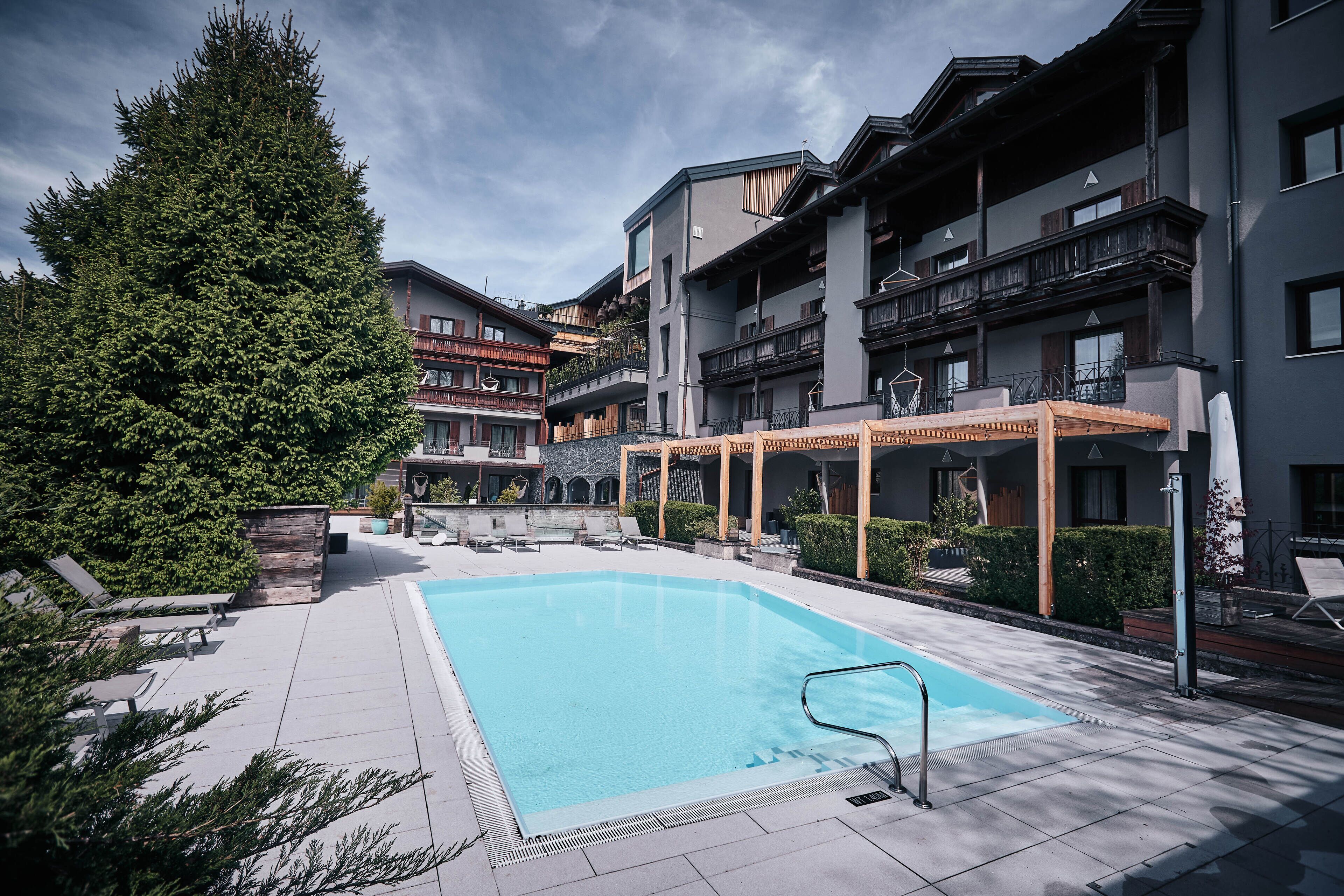 indoor pool, outdoor pool, pool loungers