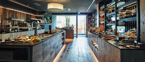 Desayuno buffet incluido los días de semana