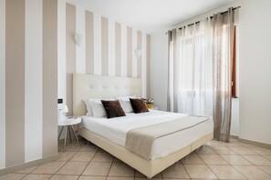 Superior Apartment, 1 Bedroom, Terrace | Hypo-allergenic bedding, Select Comfort beds, desk, laptop workspace - HQ Aparthotel Milano Inn - Smart Suites (Cinisello Balsamo)
