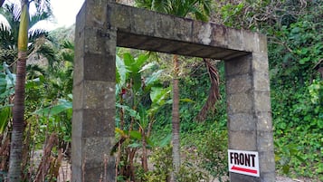 Entrée de l’hébergement