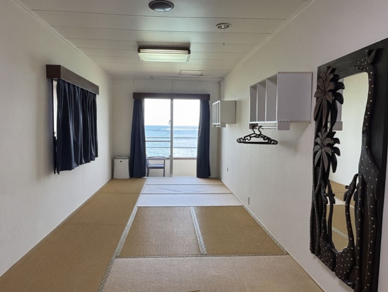 Familierom, balkong (2nd Floor, Private Bathroom) | Blendingsgardiner, strykejern/-brett, wi-fi (inkludert) og sengetøy