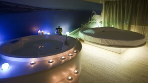Superior Double Room, 1 King Bed | Deep soaking bathtub - Seven Rooms Milano (Milan)