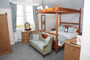 Double Room (Four Poster Bed) | Individually decorated, individually furnished, iron/ironing board