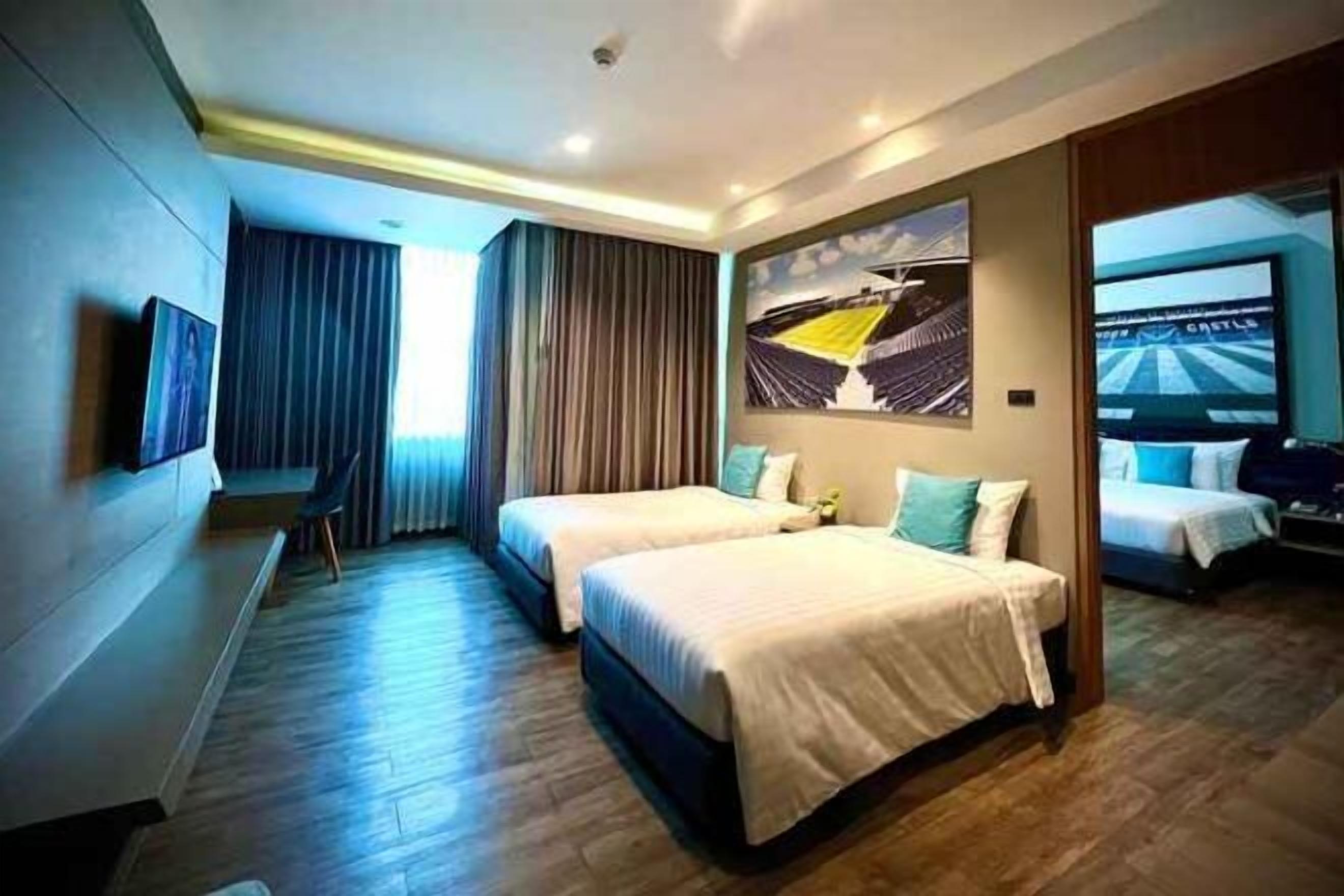 Minibar, in-room safe, desk, blackout curtains