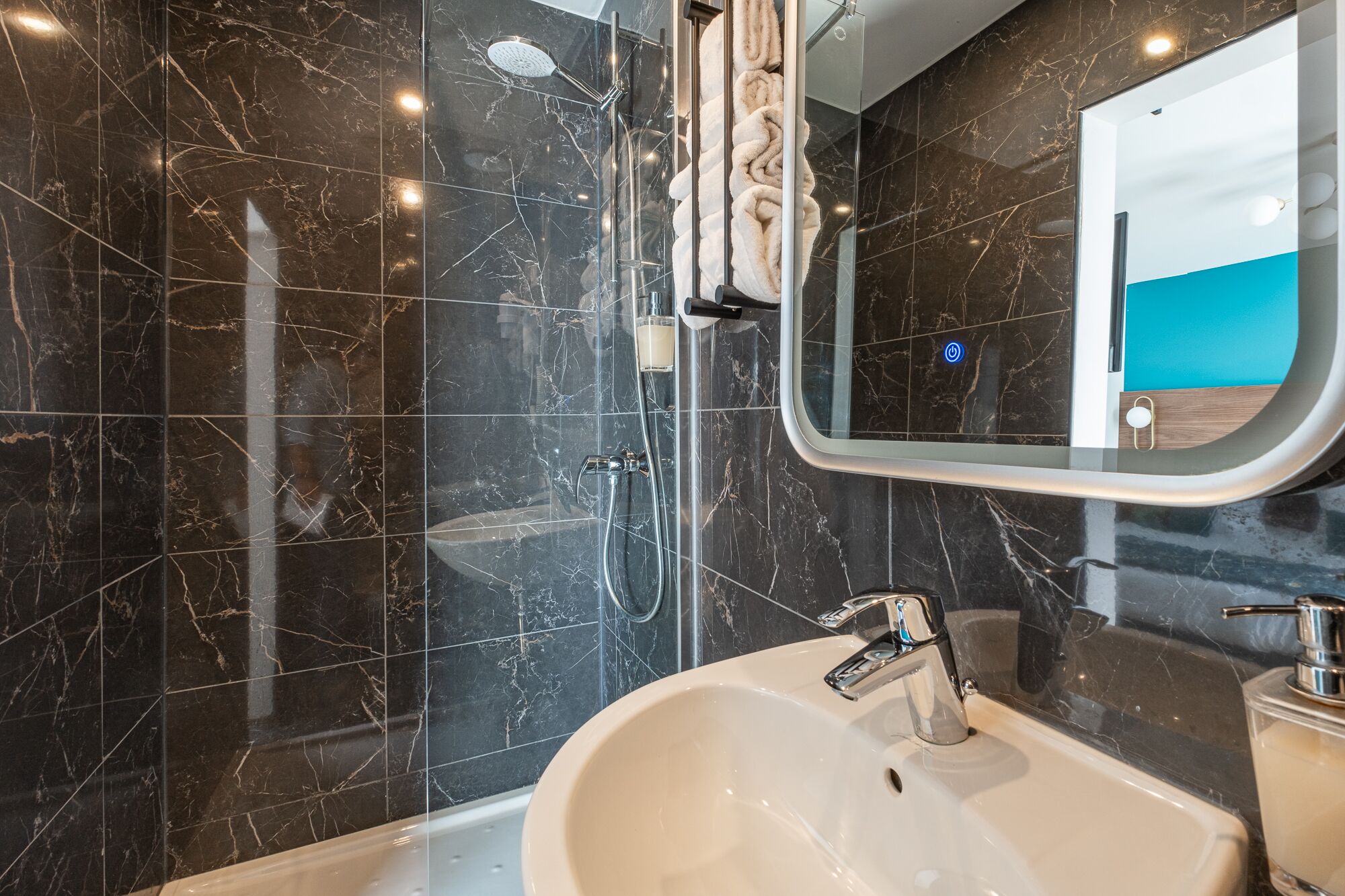 Foto - The Originals Boutique, Hôtel Le Marignan,Le Havre Centre Gare