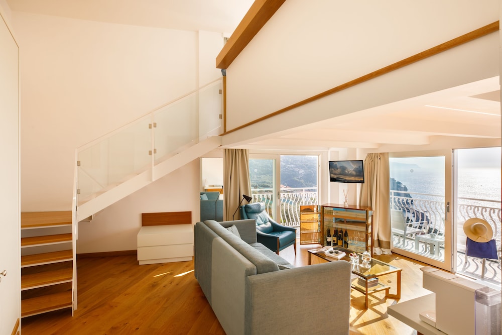 Art Hotel Villa Fiorella by null