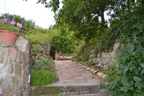 Property grounds - Su Cantaru (Villanova Monteleone)