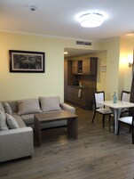 Düz ekran televizyon, ısıtmalı zemin 