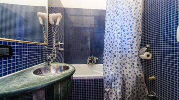 Chambre Simple, 1 lit une place | Salle de bain