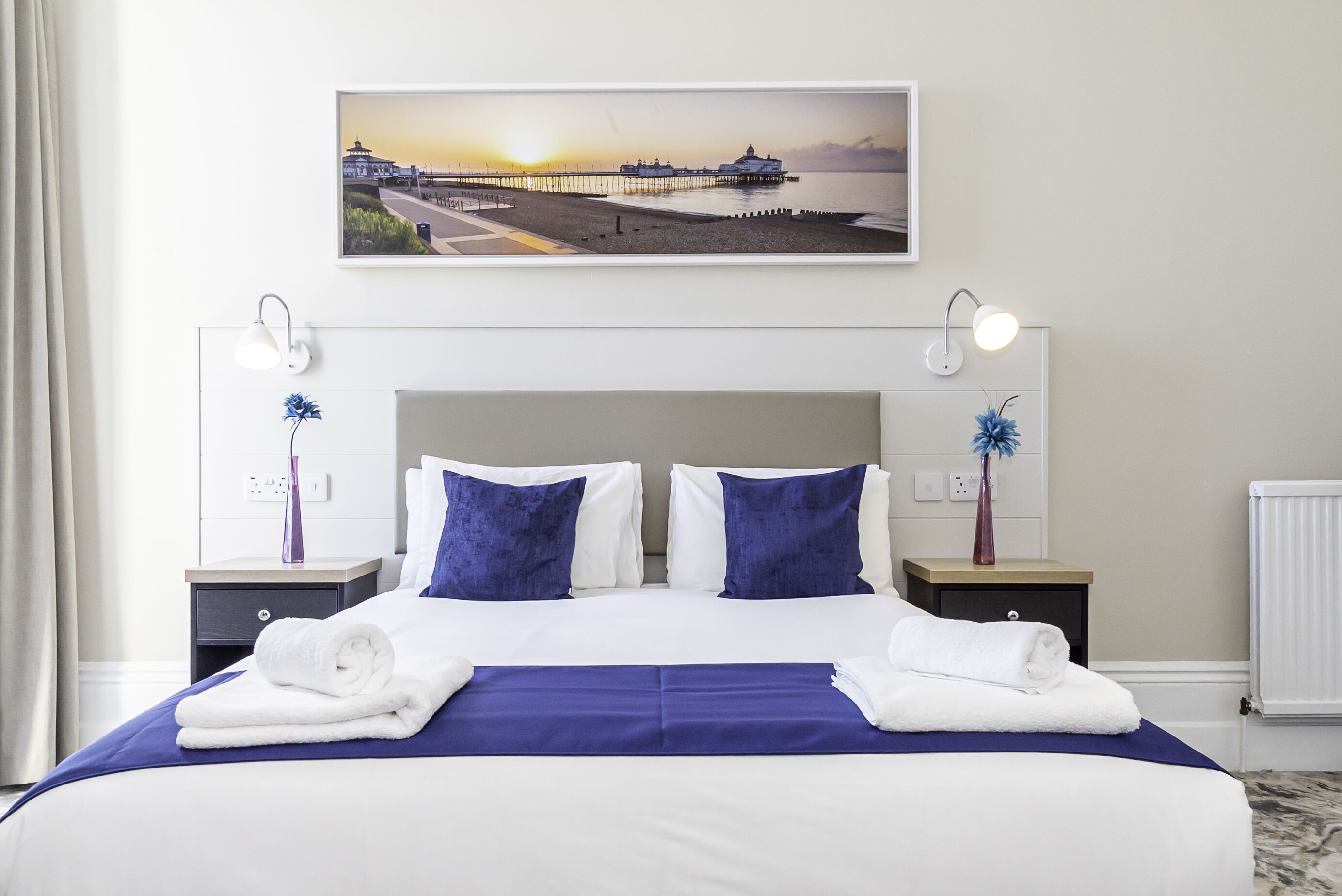 Superior Double Room, Ensuite, Sea View | Iron/ironing board, bed sheets