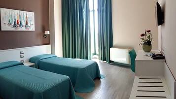 Superior Double or Twin Room | In-room safe, cribs/infant beds, bed sheets