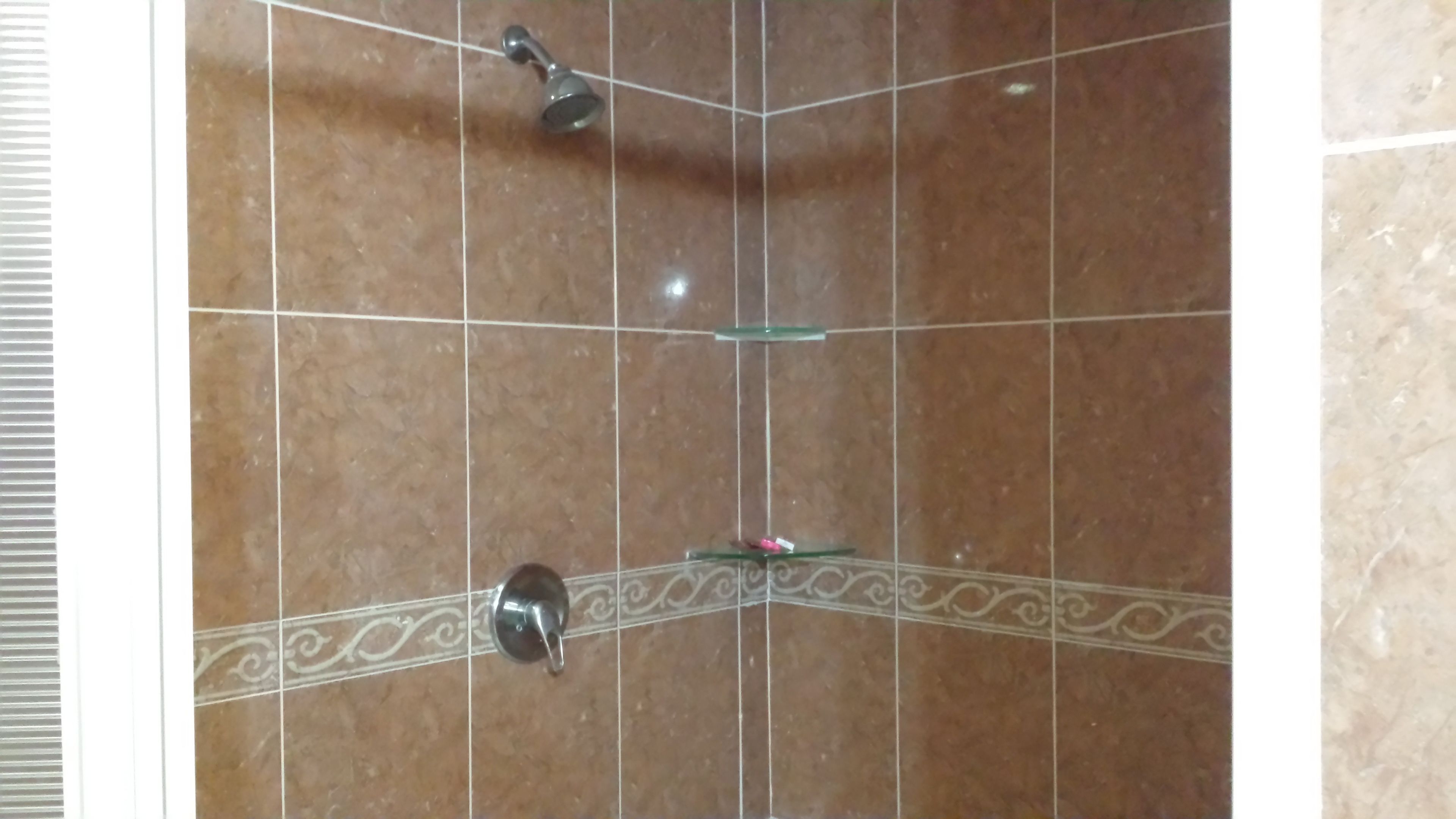 Suite familiar, 2 camas Queen size | Regadera en el baño