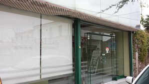 Property entrance - Hotel Esmeralda (Rio Verde)