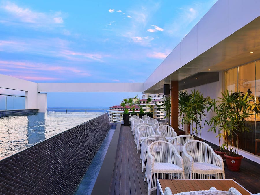 Außenpool, geöffnet von 08:00 Uhr bis 19:00 Uhr, Liegestühle