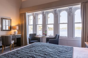 Decoración personalizada, muebles diferentes y escritorio