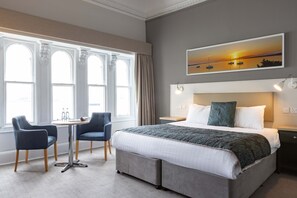 Individually decorated, individually furnished, desk, iron/ironing board - The Great Western Hotel (Oban)
