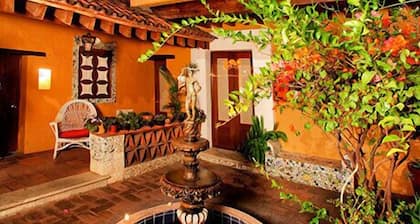 Hotel Azucena