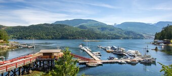 Bathgate Resort and Marina