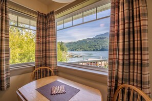 华丽客房, 1 张特大床, 简易厨房, 海洋景观 (202) | 客房景观