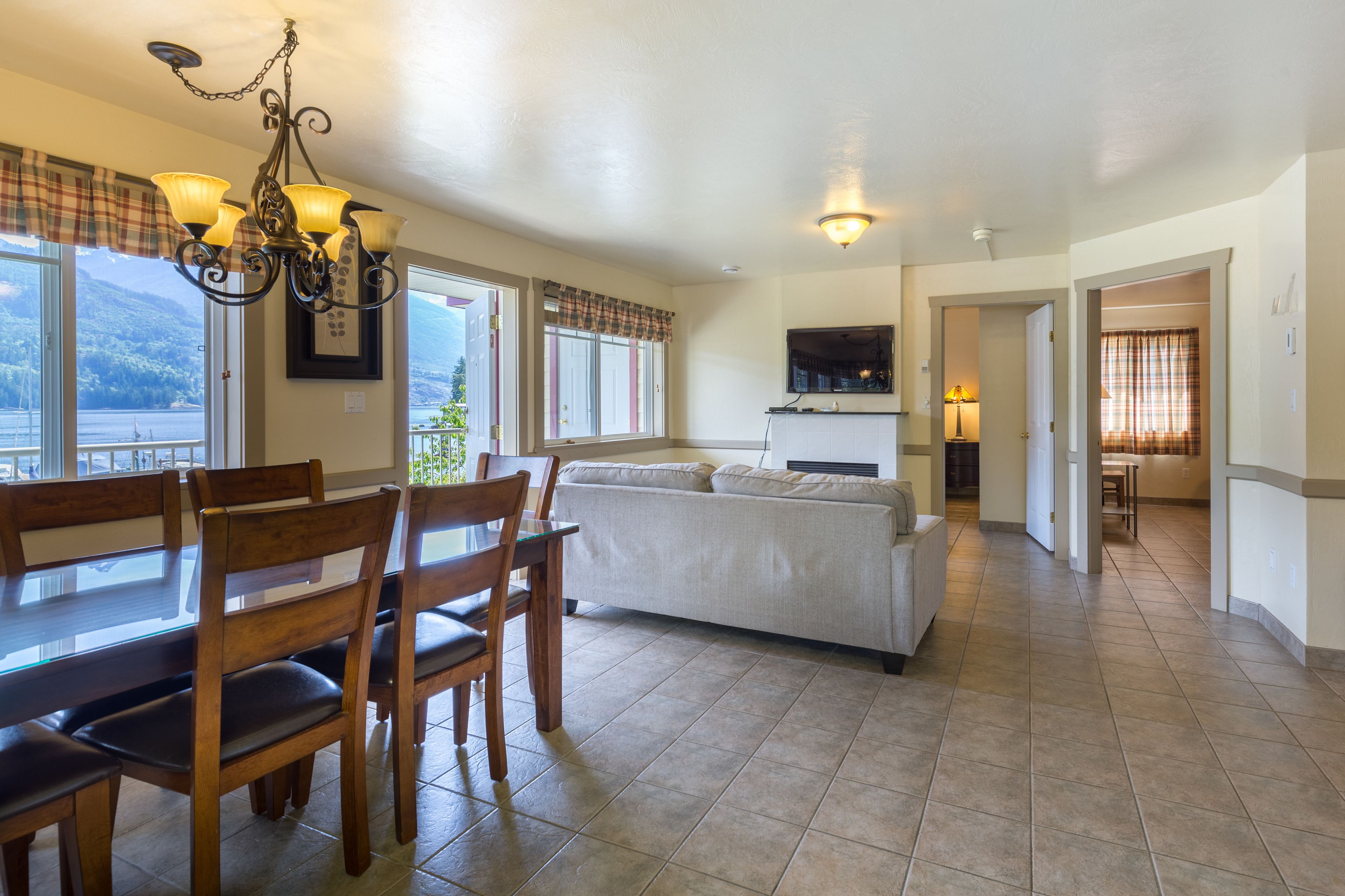 family suite, 2 bedrooms, kitchen, ocean view (201) | view from room