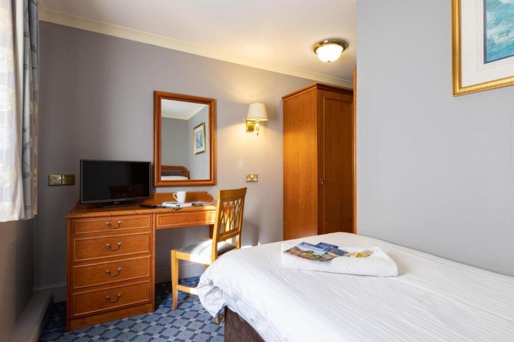 Single Room | Individually decorated, individually furnished, desk, iron/ironing board