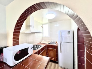 Standard Apartment, 2 Bedrooms, Kitchen | Private kitchen