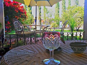 Breakfast, lunch, dinner served; international cuisine - Hotel La Malanca (Rio Verde)