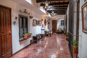 Hallway - Las Camelias Inn (Antigua Guatemala)