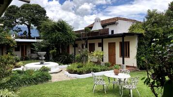 Triple Room, Garden View, Courtyard Area | Courtyard view