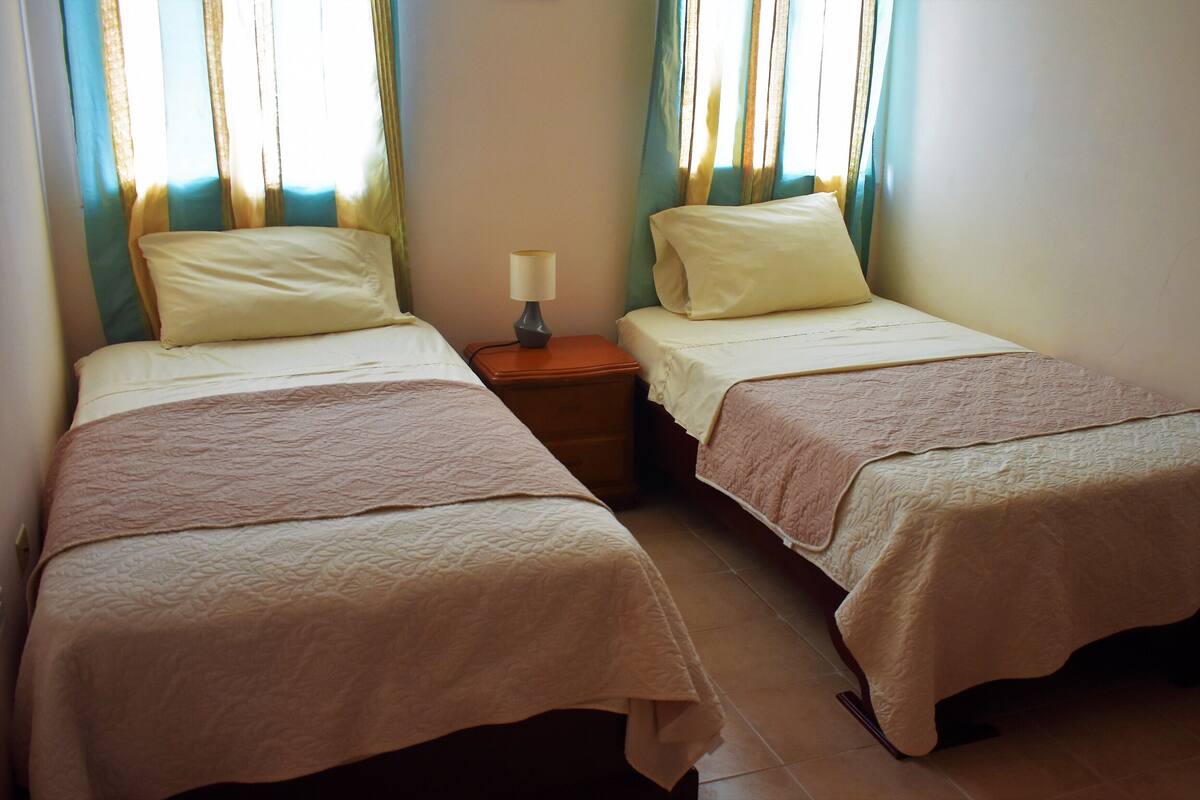 1 chambre, Wi-Fi gratuit, draps fournis