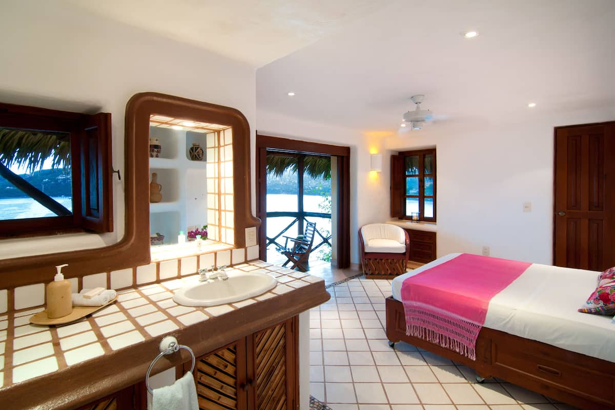 Romantisches Zimmer, 1 Queen-Bett, Meerblick, Meerseite | Badezimmer