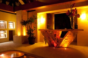 Mostrador de check-in y check-out