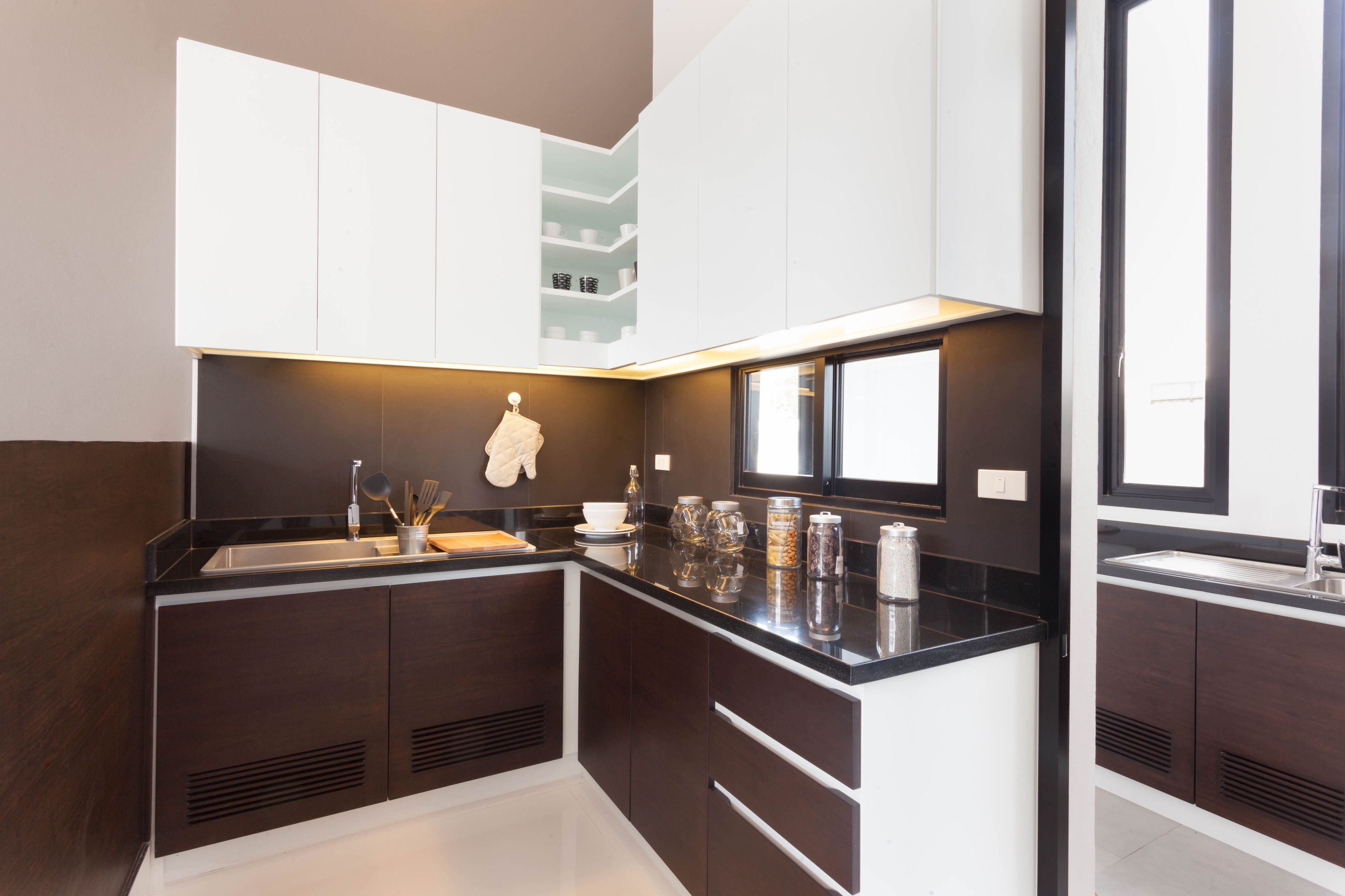 Family Villa | Private kitchen | Fridge, microwave, stovetop, toaster