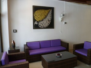 Lobby sitting area - Palada by Sukkasem (Hua Hin)