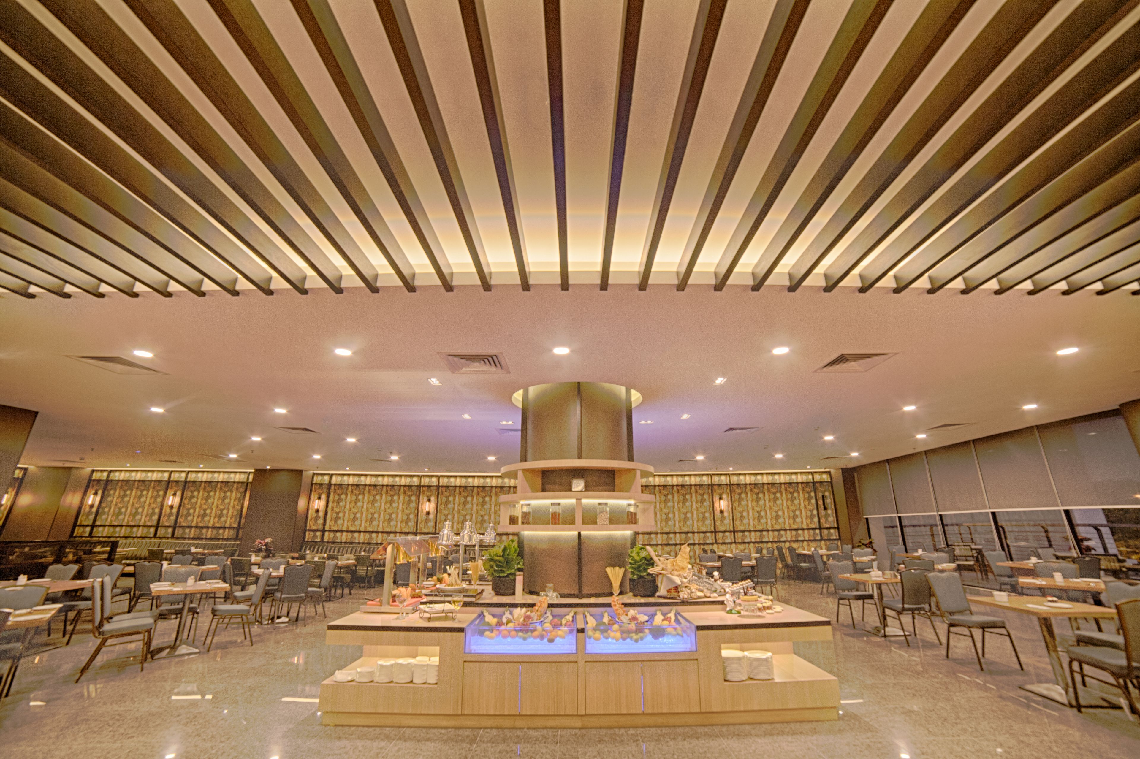 Daily buffet breakfast (MYR 35 per person)