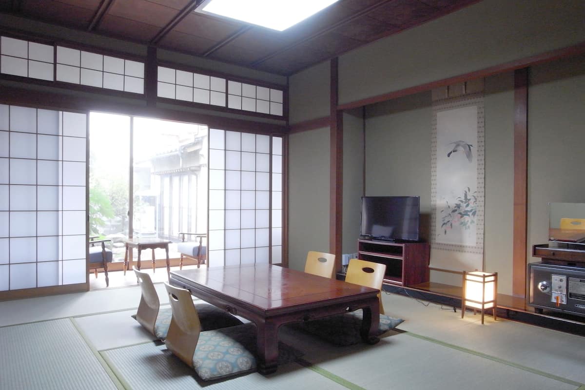 Superior Room, Private Bathroom | Individually decorated, individually furnished, desk, iron/ironing board