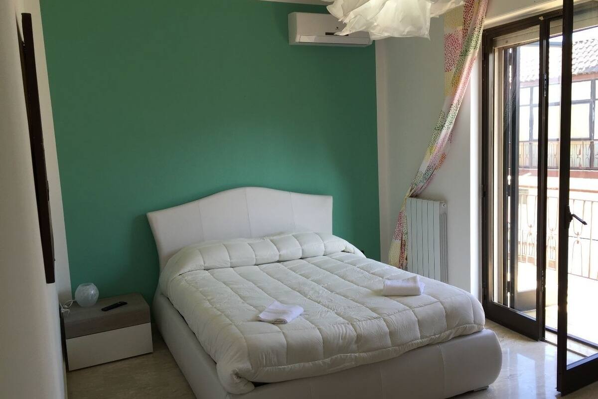 Soundproofing, free WiFi, wheelchair access