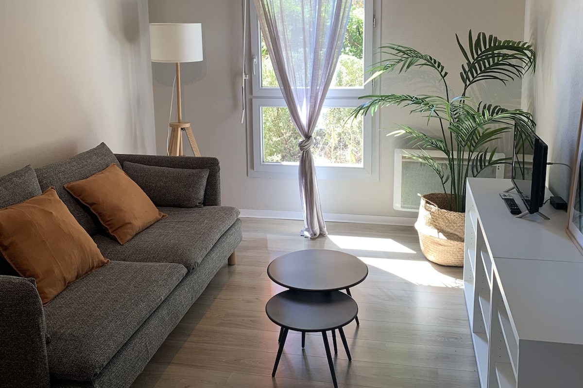 Family Apartment | Living area | Flat-screen TV