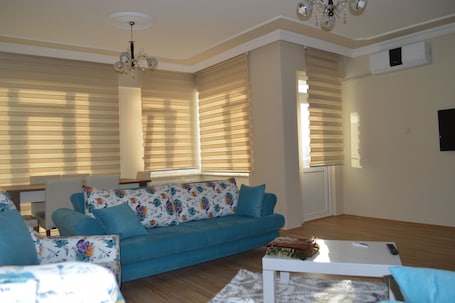 公寓 | 客厅 | 液晶电视