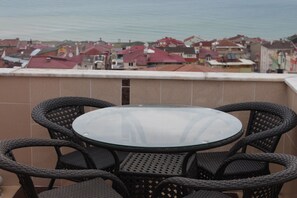 Apartment (Attic) | Balcony - Buruj VIP 3 (Trabzon)