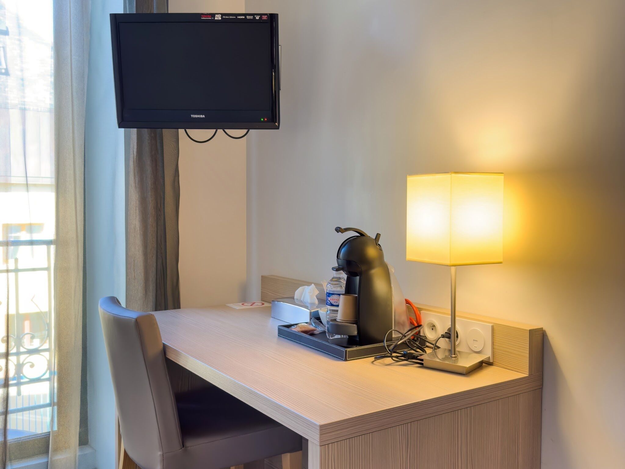 1 bedroom, premium bedding, desk, blackout curtains