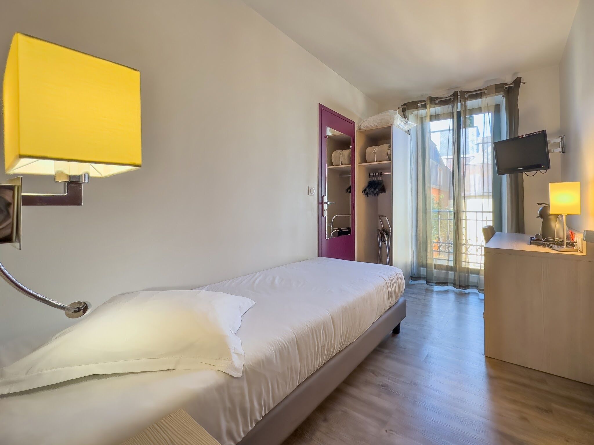 single room | 1 bedroom, premium bedding, desk, blackout curtains