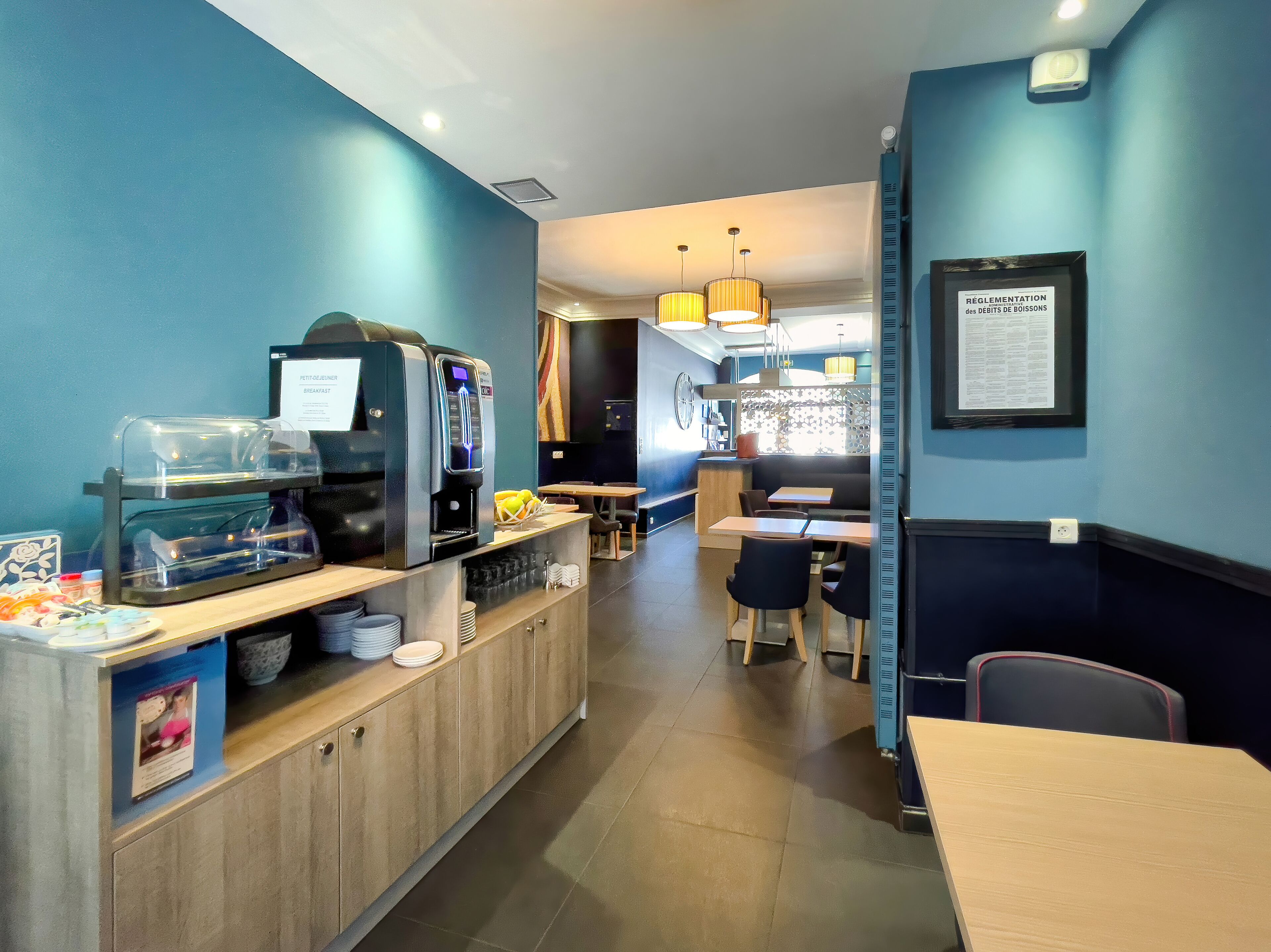 daily continental breakfast (eur 12 per person)