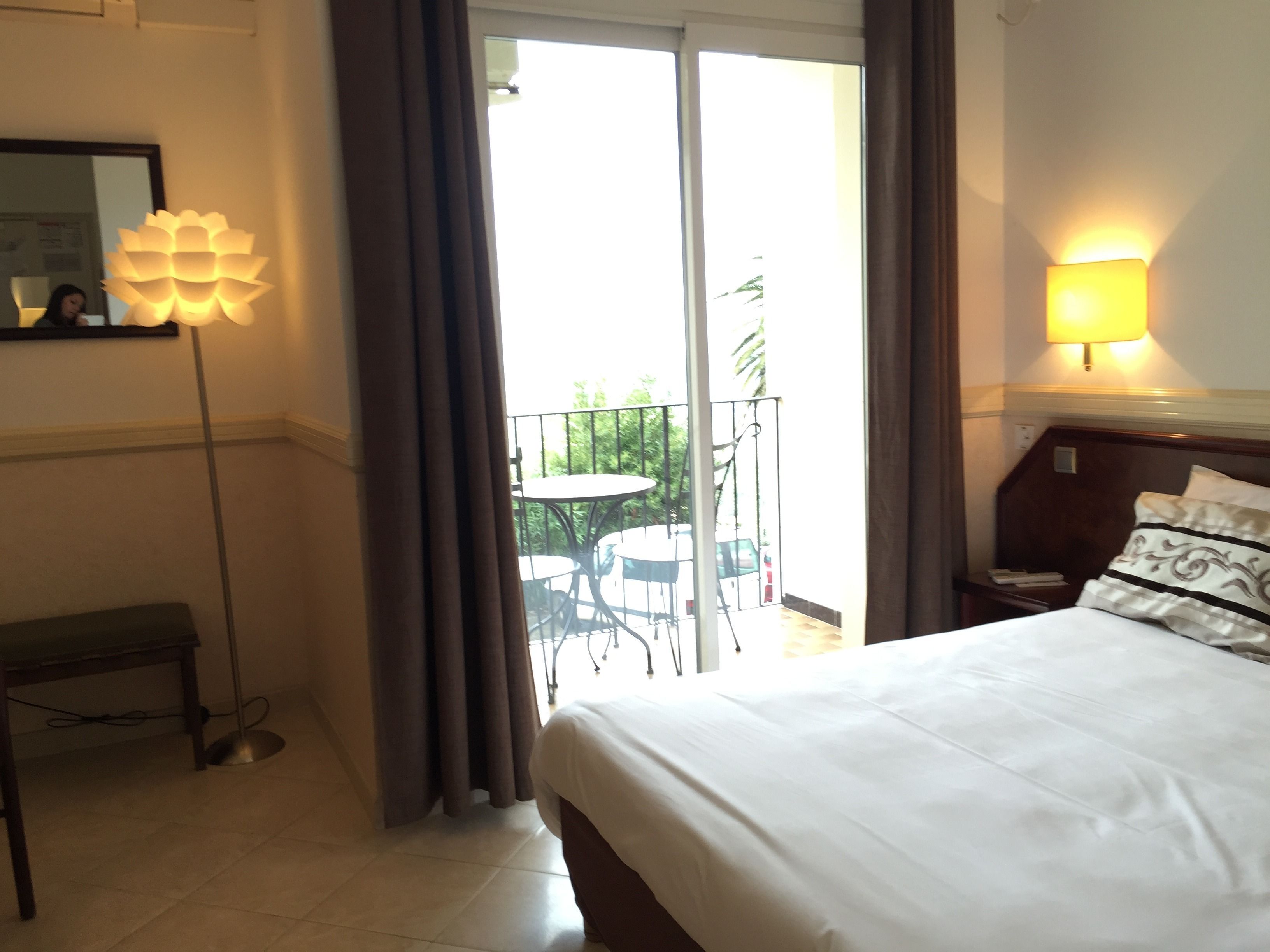 in-room safe, desk, free wifi, bed sheets