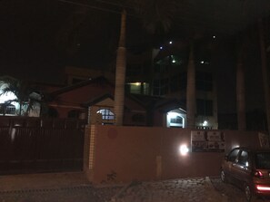 Front of property – evening/night - Secrets Hotel (Accra)