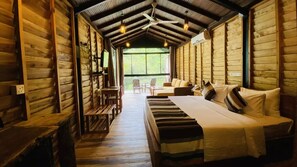 River Chalet C03 | Premium bedding, down duvets, free minibar items, in-room safe
