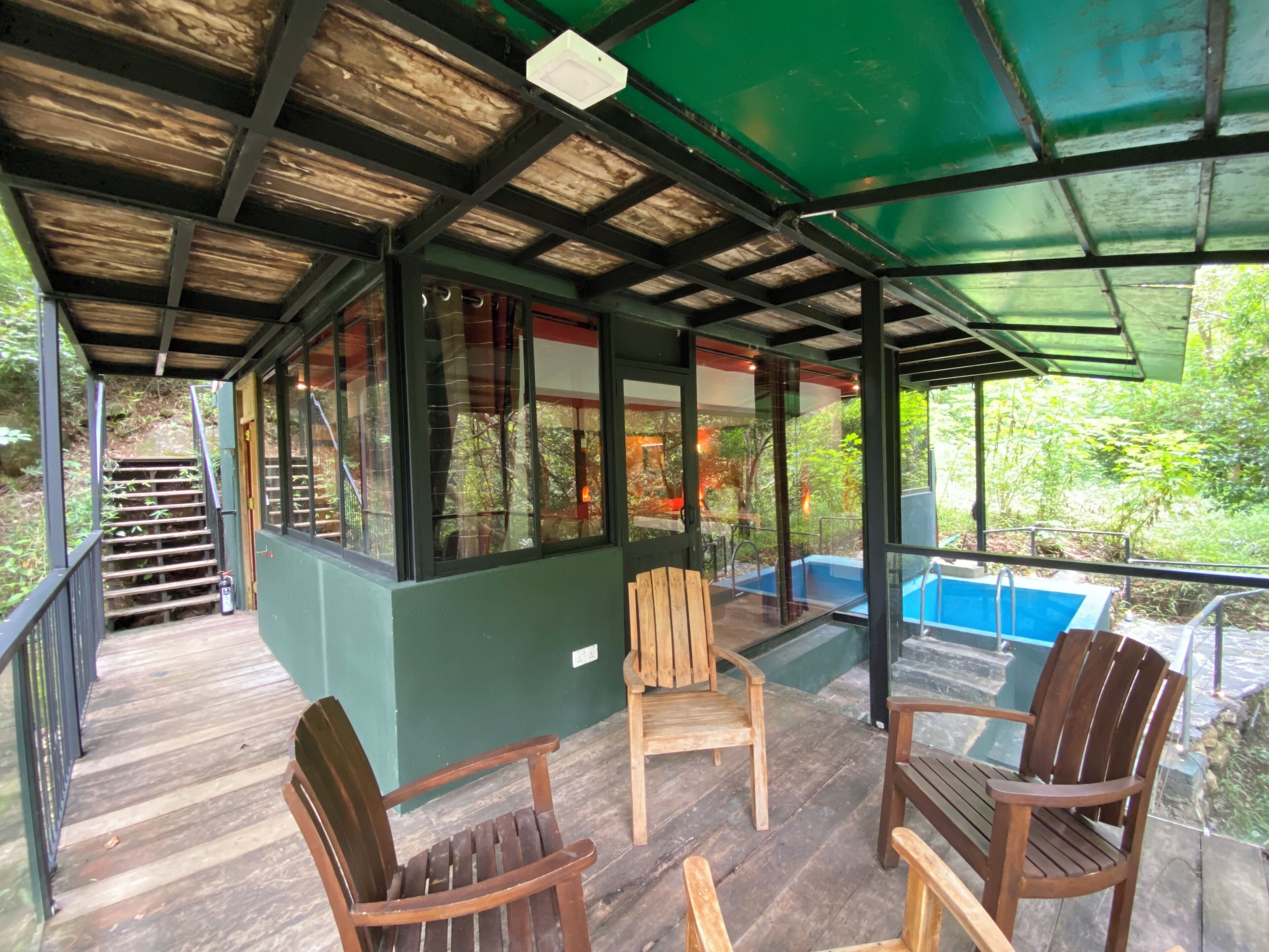 Romantic River Suite | Balcony